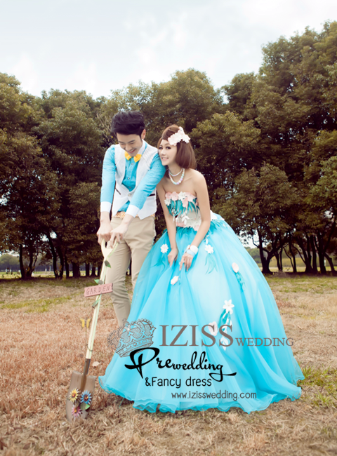 ***พรีออเดอร์***ชุดคู่ถ่ายพรีเวดดิ้ง (prewedding dress) & ชุดแต่งงานแฟนซี (Fancy wedding dress)ชายหญิง "ธีมสีฟ้า-ขาว"