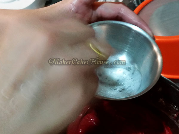 วิธีทำเรดเวลเว็ทเค้ก (Red VElvet Cake) 13