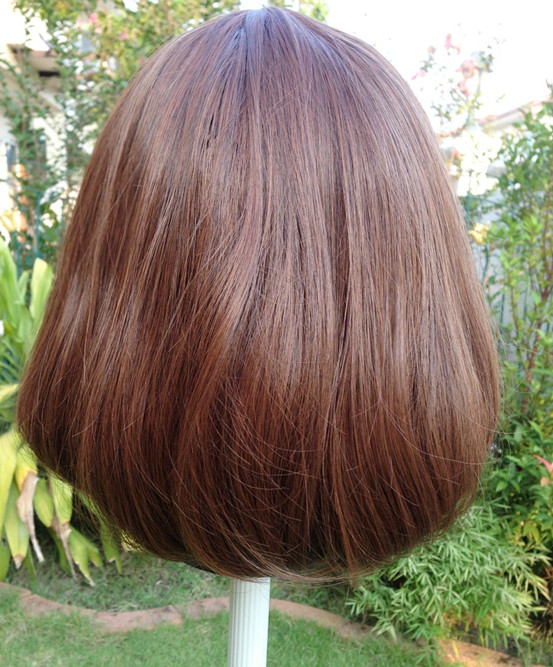 C1126 วิกผมสั้น เเสกกลางหนังศรีษะ มีหน้าม้าปิดหน้าผากเล็กน้อย