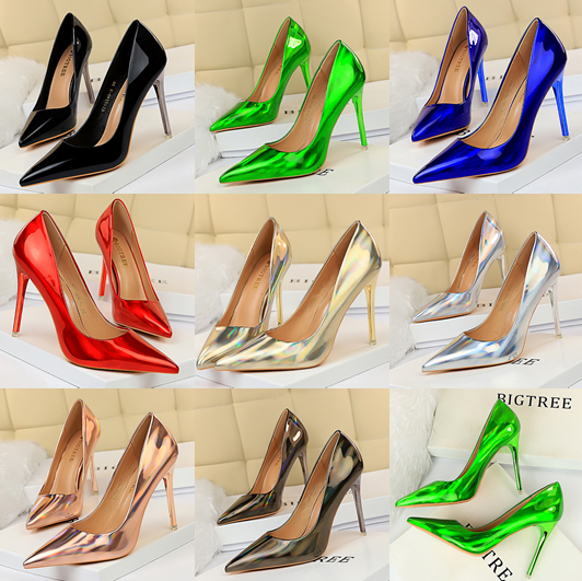 รองเท้าคัทชูปลายแหลมส้นสูง 4.2 นิ้ว ไซต์ 34-43 สีดำ/แดง/เงิน/ทอง/แดง/น้ำเงิน/เขียว/น้ำตาล