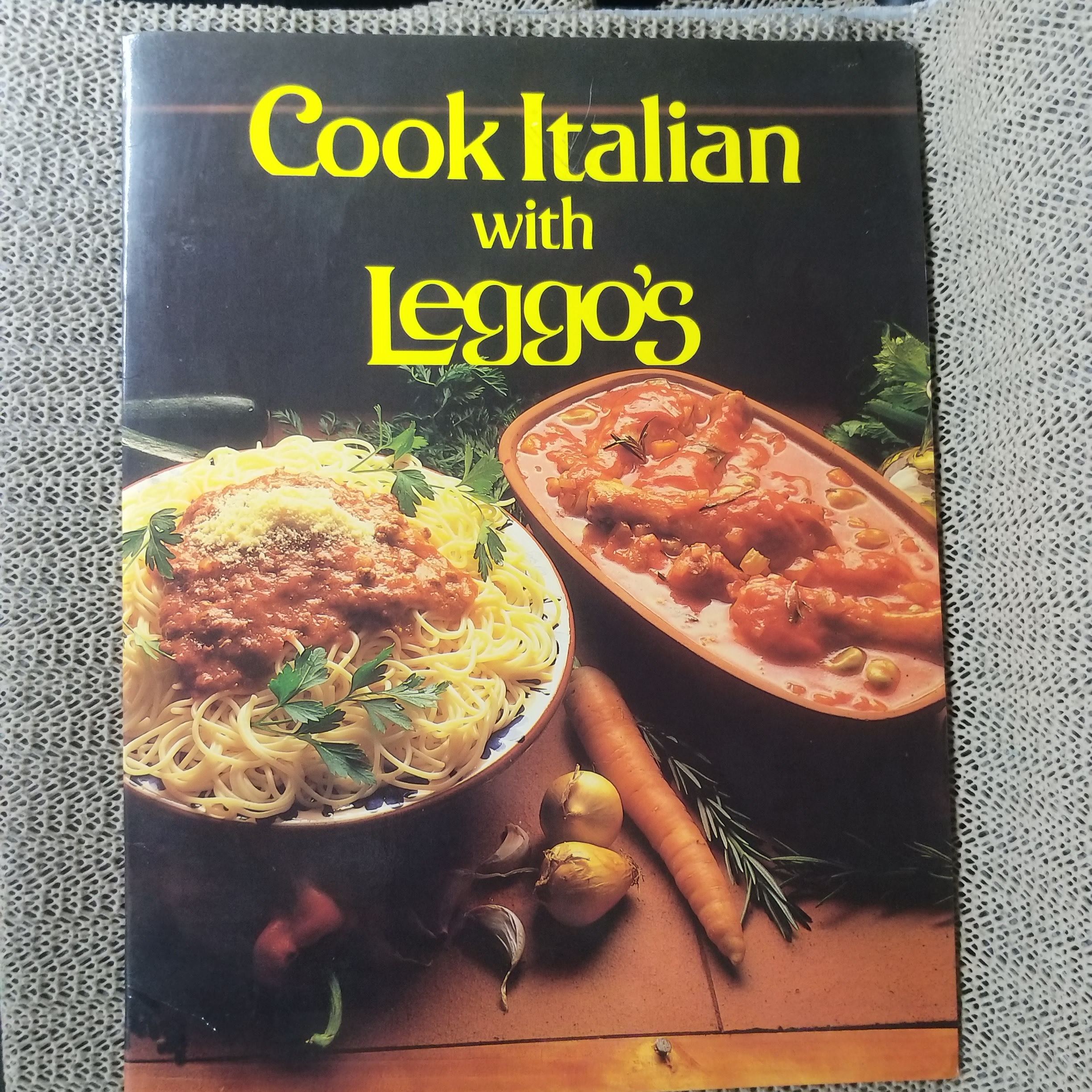 ตำรับกับข้าวอาหารอิตาลี COOK ITALIAN WITH LEGGO'S / สภาพ 90 %