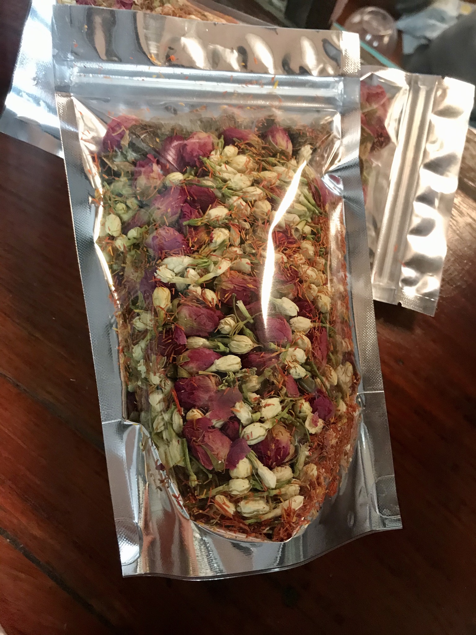 ชุดดอกไม้รดน้ำ-ดำหัว