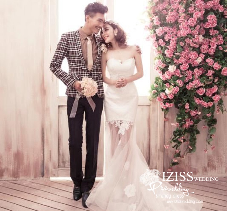 **พรีออเดอร์** PW082 ชุดถ่ายพรีเว็ดดิ้ง (pre wedding dress) ชุดแต่งงานชายหญิง "ธีมสีขาว"