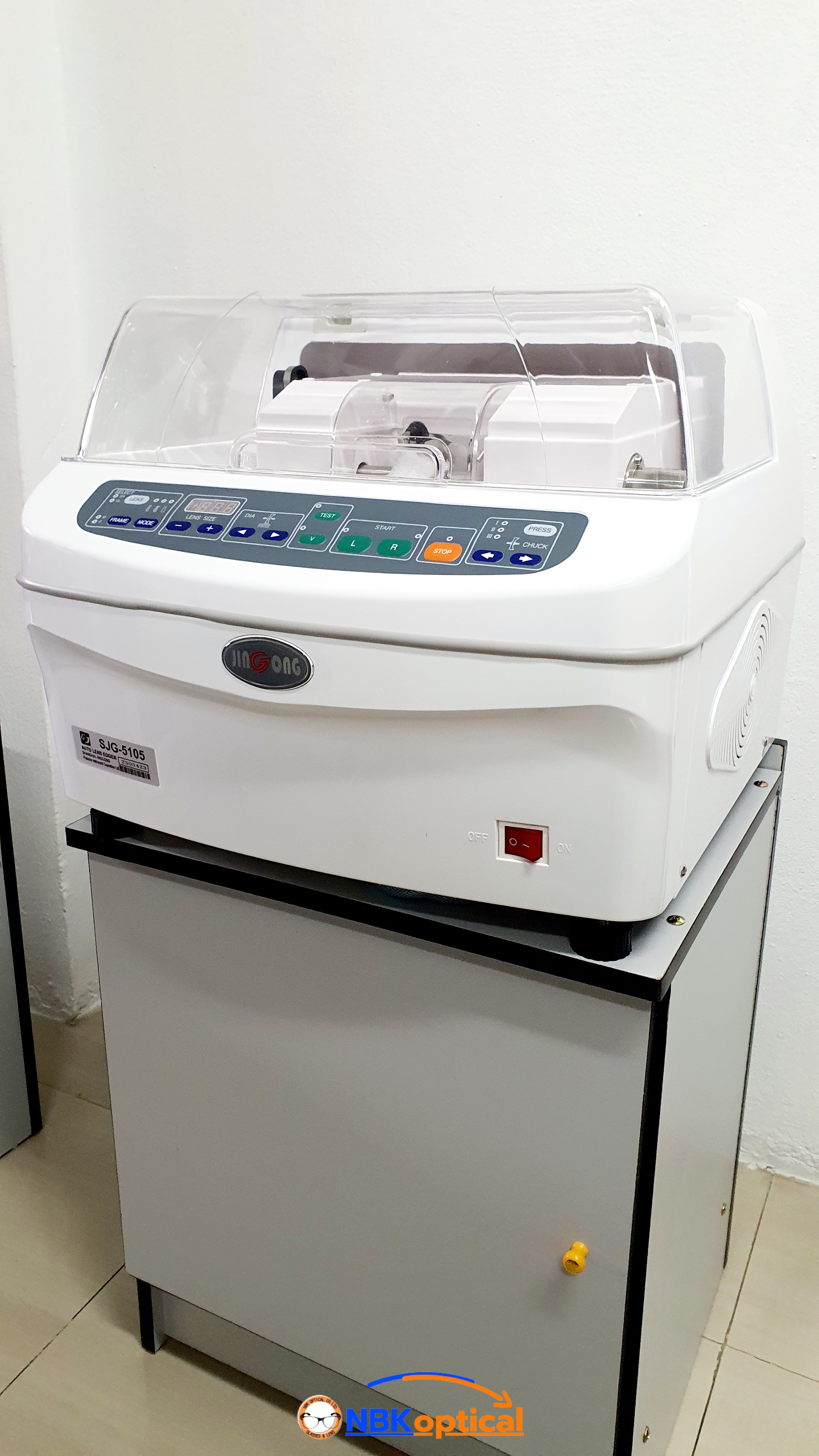 เครื่องฝนเลนส์ออโต้ระบบอัตโนมัติ Automatic Lens edger SJG-5105