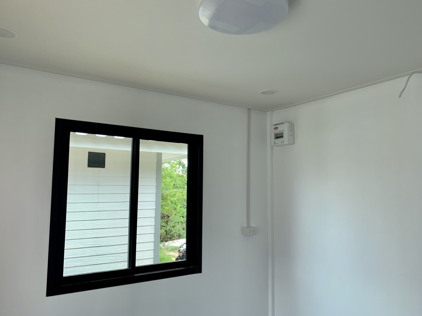 บ้านโมเดินร์ลอฟท์ ขนาด 3*4 เมตร 1ห้องนอน 1ห้องน้ำ ราคา175,000 บาท