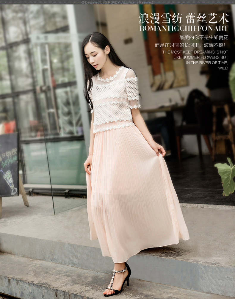 ***หมดค่ะ***เดรสยาวกระโปรงอัดพลีทสีชมพูอ่อน พร้อมเสื้อลูกไม้แขนสั้น หวานมากๆค่ะ