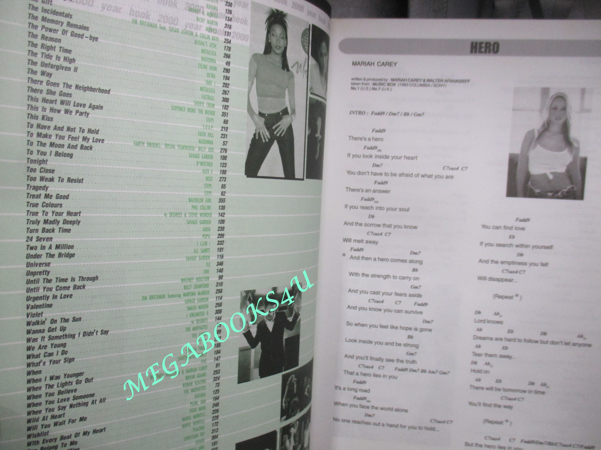 หนังสือเพลงพร้อมคอร์ดกีตาร์ THE GUITAR YEAR BOOK 2000