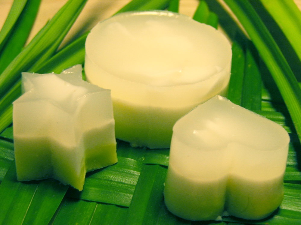 สูตรและวิธีทำเค้กใบเตยหน้าวุ้นกะทิ