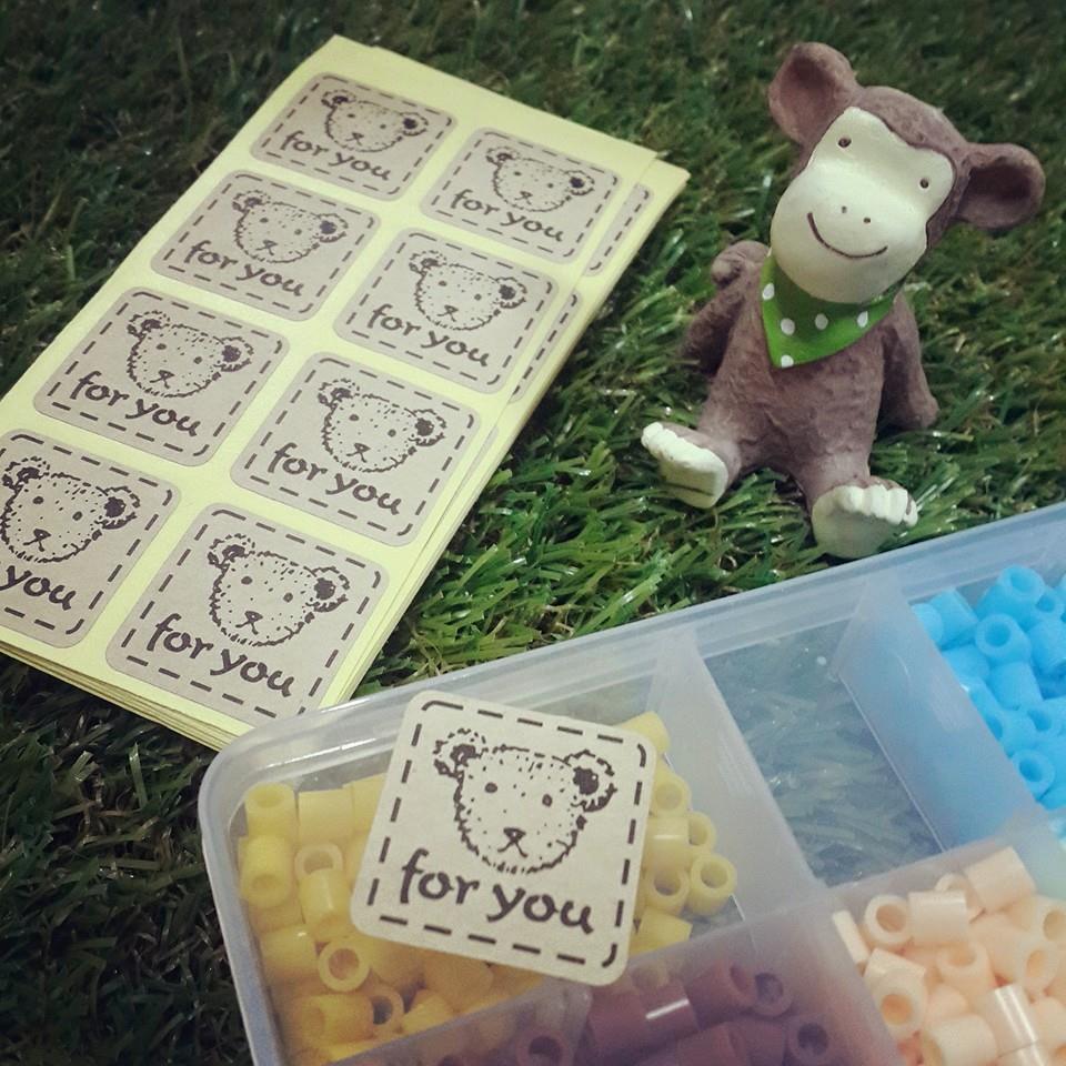 สติกเกอร์ For you เนื้อสติกเกอร์น้ำตาล กันน้ำ 2.5x2.5 cm. 1 แผ่นมี 8 ชิ้น