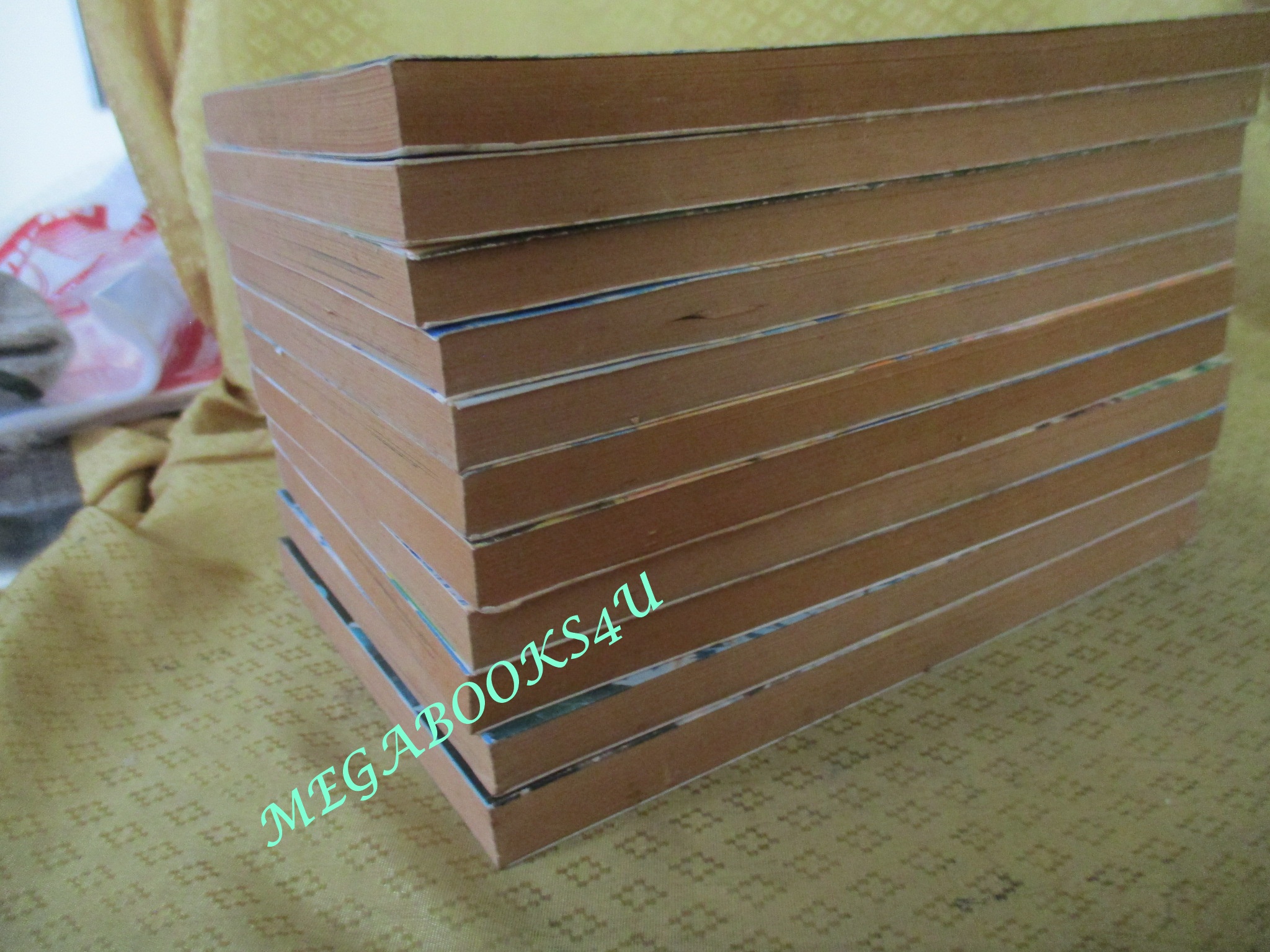 การ์ตูนบ้าน มฤตยูสีน้ำเงิน ครบชุด11เล่มจบ โดย ชิโนฮาระ จิเอะ Shinohara Chie สนพ.สยาม / ตำหนิ ปกหน้าหลังมีรอยคราบน้ำ ปกจะมีรอยคราบติดกันจากการชื้นน้ำ เปิดอ่านได้ตามปกติ