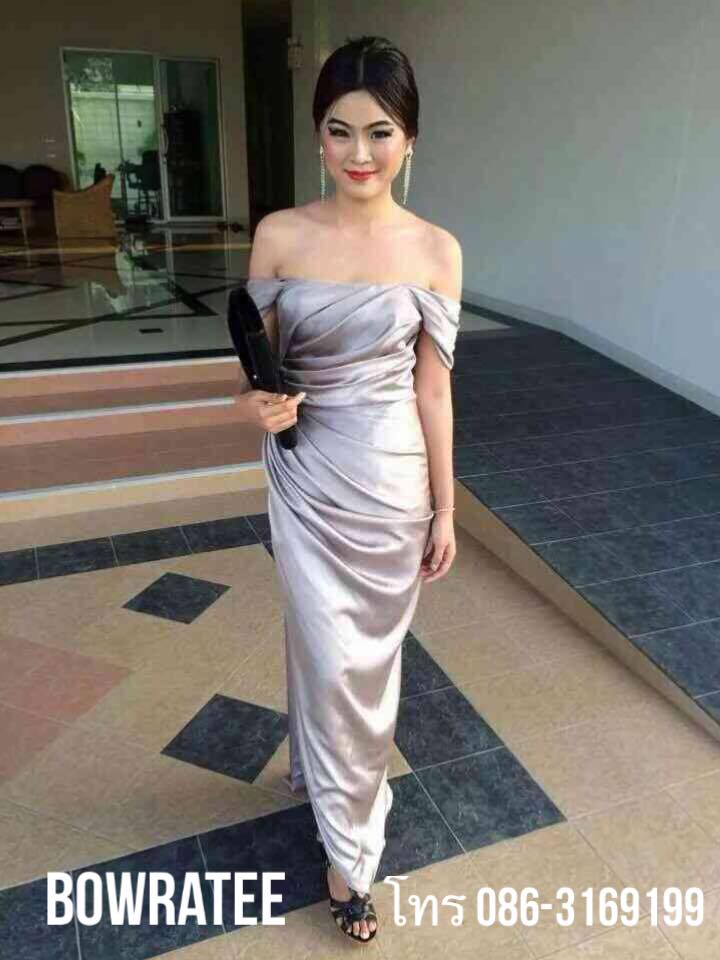 เช่าชุดราตรียาวสีเทา-เงิน สวยหรูให้เช่า 700 บาท