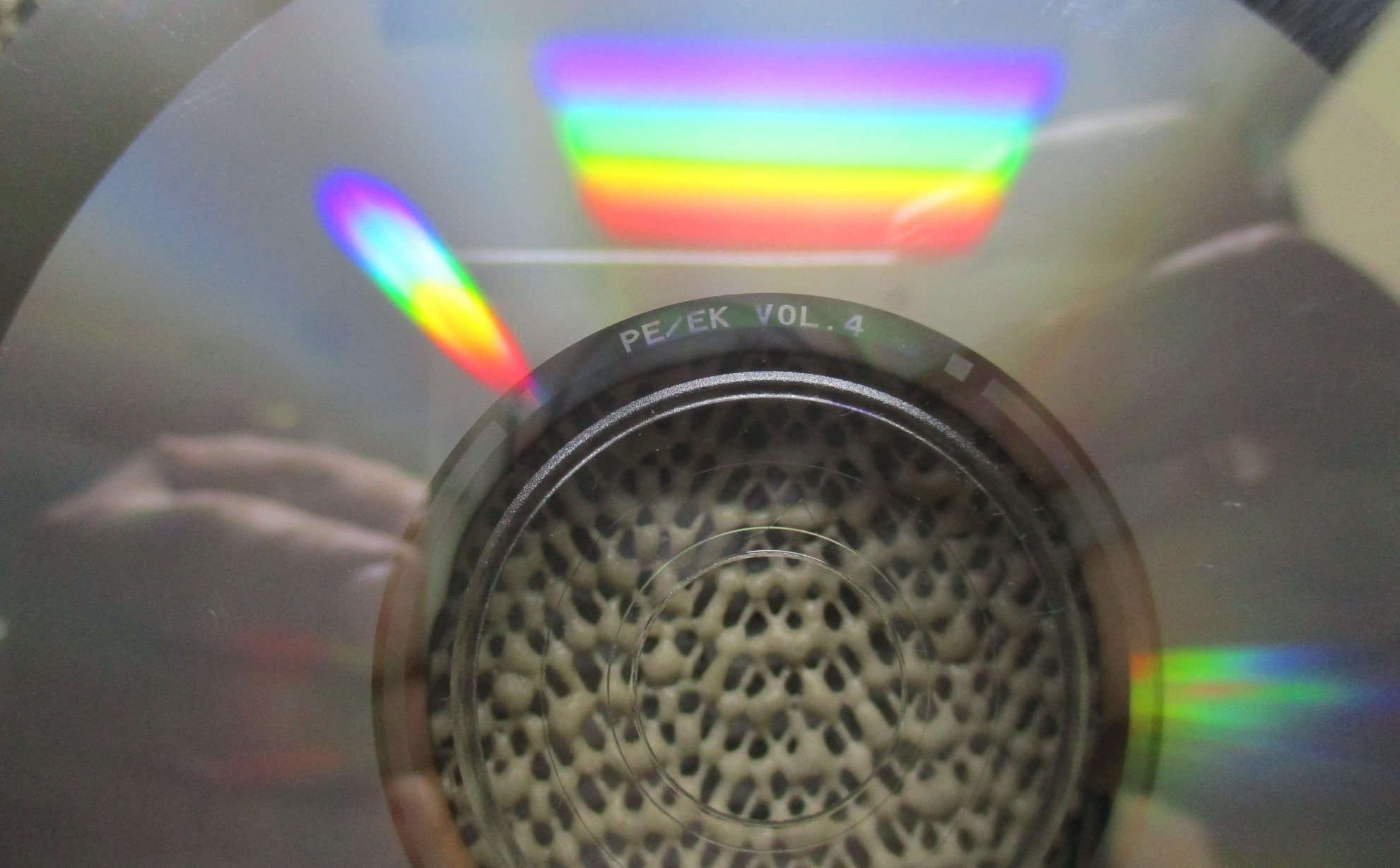 ซีดีเพลงสากล อัลบั้ม THE GREATEST YESTERDAYS GOLD VOL.04 // ปกสวย แผ่นสวย มีรอยนิดเดียว