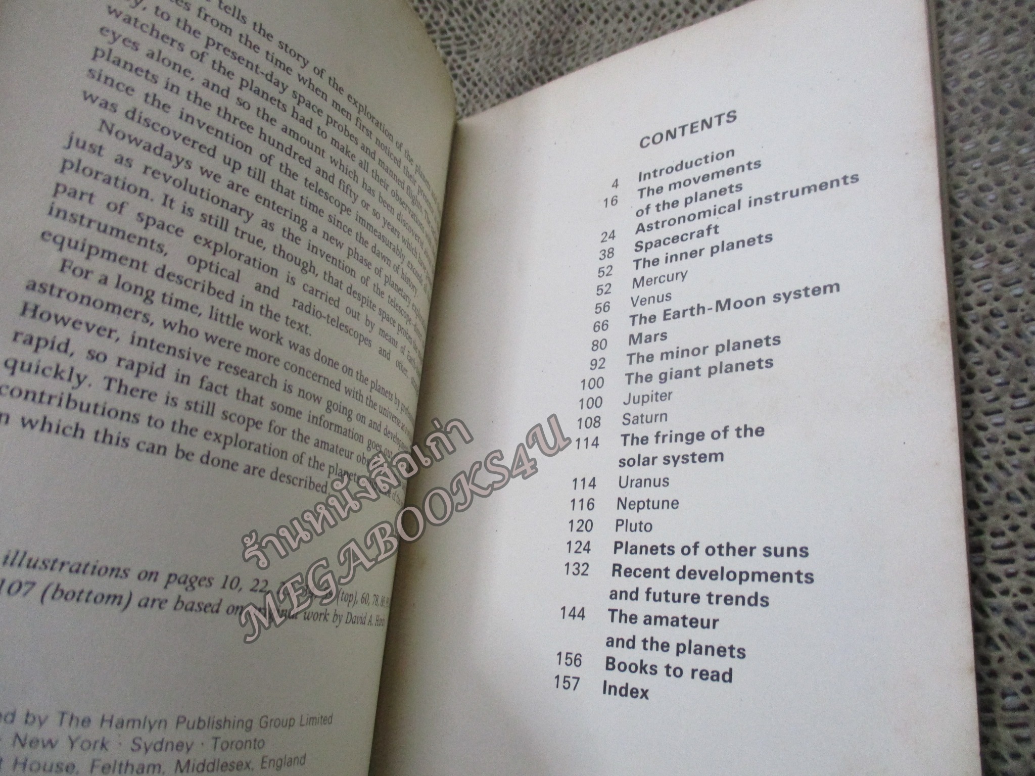 หนังสือภาษาอังกฤษ EXPLORING THE PLANETS / IAIN NICOLSON