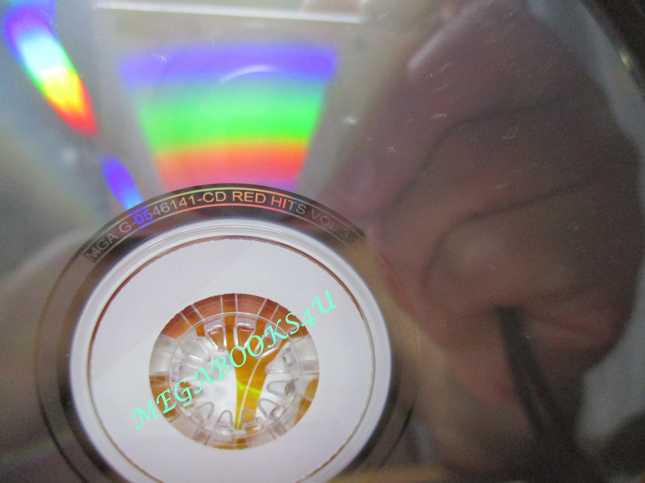 ซีดีเพลงไทยสากล อัลบั้ม รวมเพลงฮิต RED HITS 3 เรดฮิต 3 // ปก และ แผ่นมีรอยเล็กน้อย