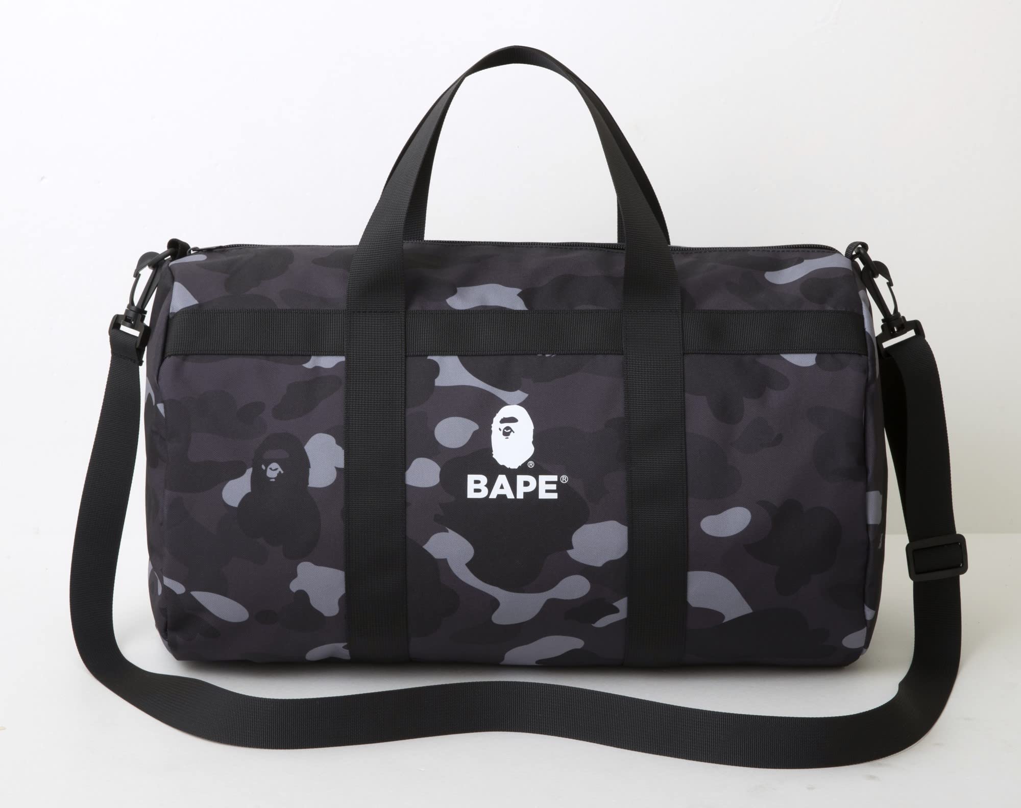 🟢พร้อมส่ง A BATHING APE(R) 2022 SPRING COLLECTION กระเป๋าเดินทาง พร้อมกับสายสะพายไหล่