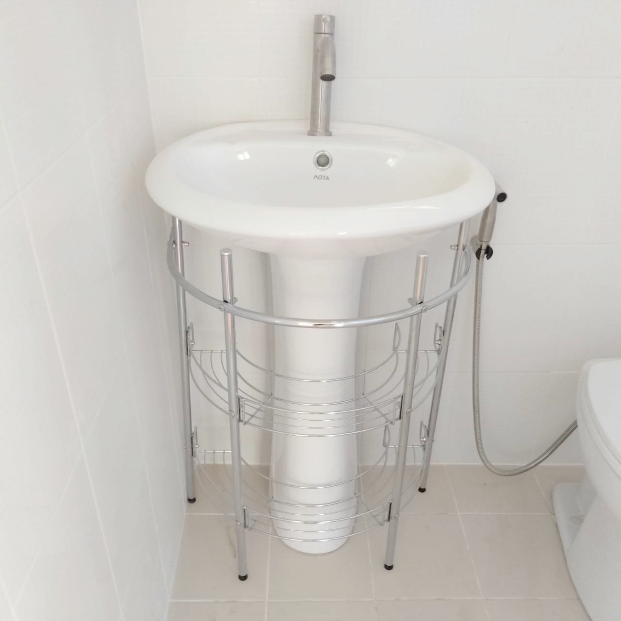 บ้านขนาด 4*7 เมตร ราคารวมเป็นเงินทั้งสิ้น 370,000 บาทพร้อมระเบียงขนาด 2*4 เมตร