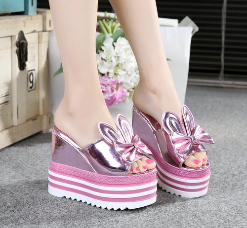 รองเท้าส้นเตารีด ไซต์ 35-39 สีเงิน/ขาว/ชมพู