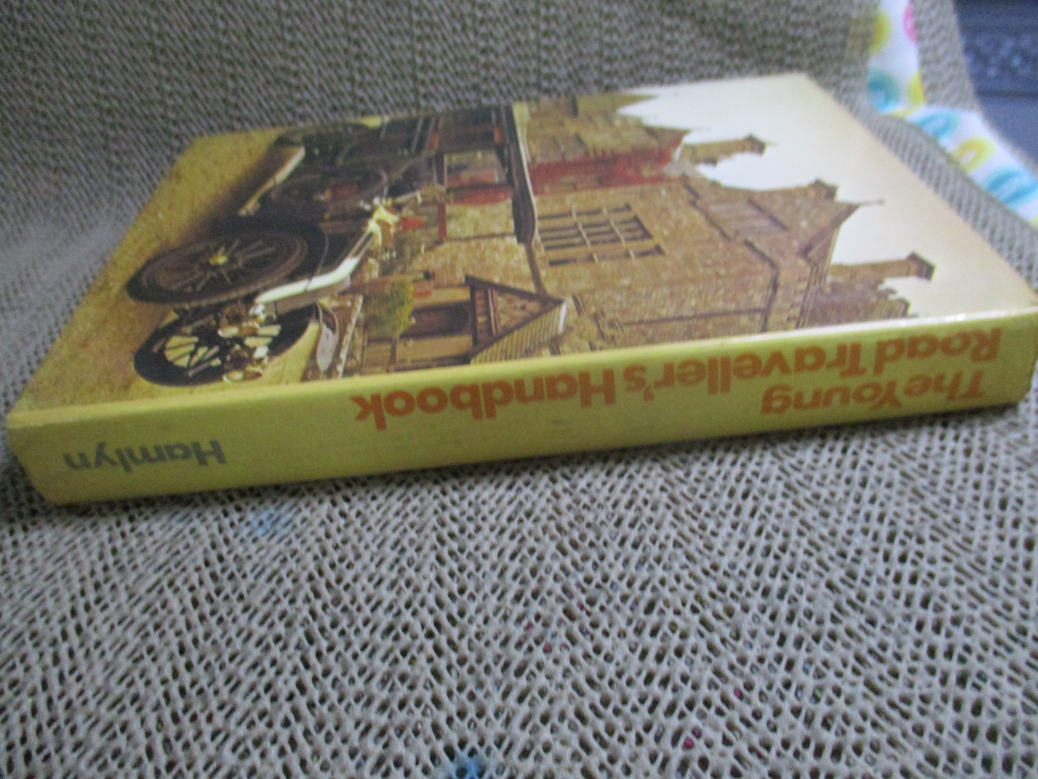 The Young Road Traveller's Handbook by Eldin Peter (Hardcover) / HAMLYN