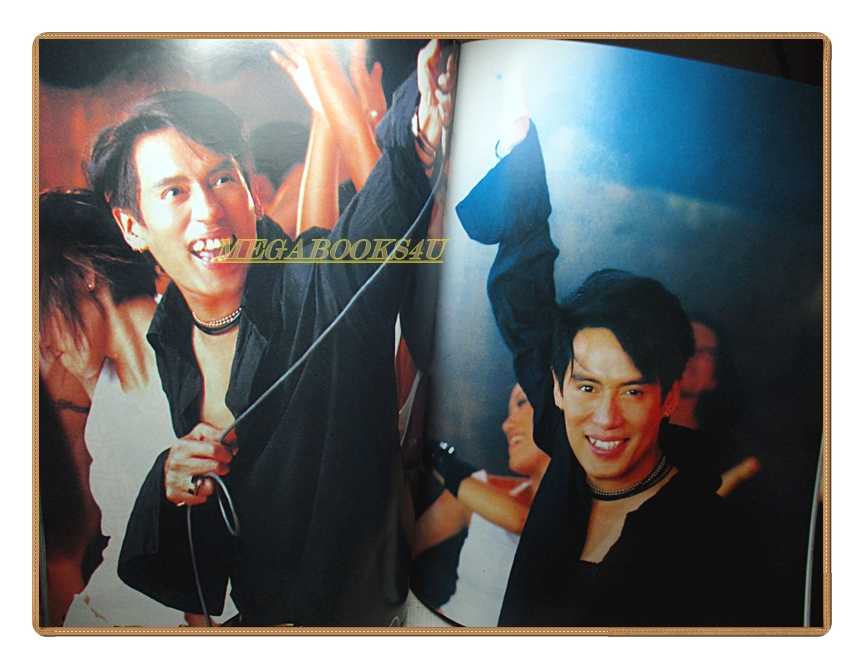 หนังสือประวัติและชีวิต ซุเปอร์เบิร์ด ธงไชย แมคอินไตย