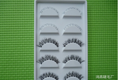 HW-60 ขนตาบน,ล่าง เอ็นใส (ราคาส่งนี้ ขั้นต่ำ 15 กล่องขึ้นไปเท่านั้น) คละเเบบได้