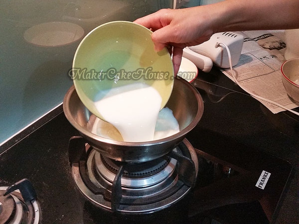 ขั้นตอนการทำไอศครีมโฮมเมดกาแฟอัลมอนต์ 1