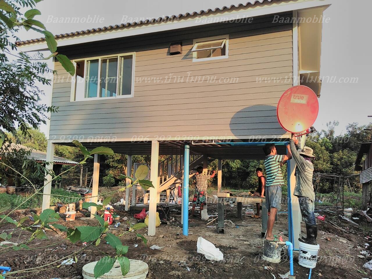 บ้านขนาด 4*6 ระเบียง 3*3 เมตร ยกสูง 2 เมตร (1 ห้องนอน 1 ห้องน้ำ 1 ห้องนั่งเล่น)