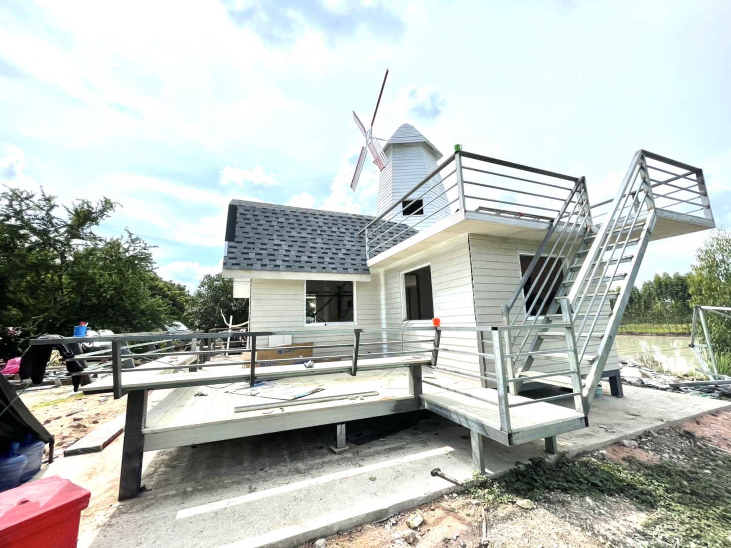 บ้านกังหันลม ขนาดกว่า 50 ตารางเมตร ใหม่ล่าสุด กังหันหมุนได้จริง