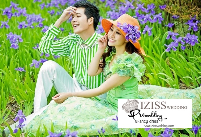 **พรีออเดอร์** PW093 ชุดถ่ายพรีเว็ดดิ้ง (pre wedding dress) ชุดแฟนตาซีชายหญิง "ธีมสีเขียว"