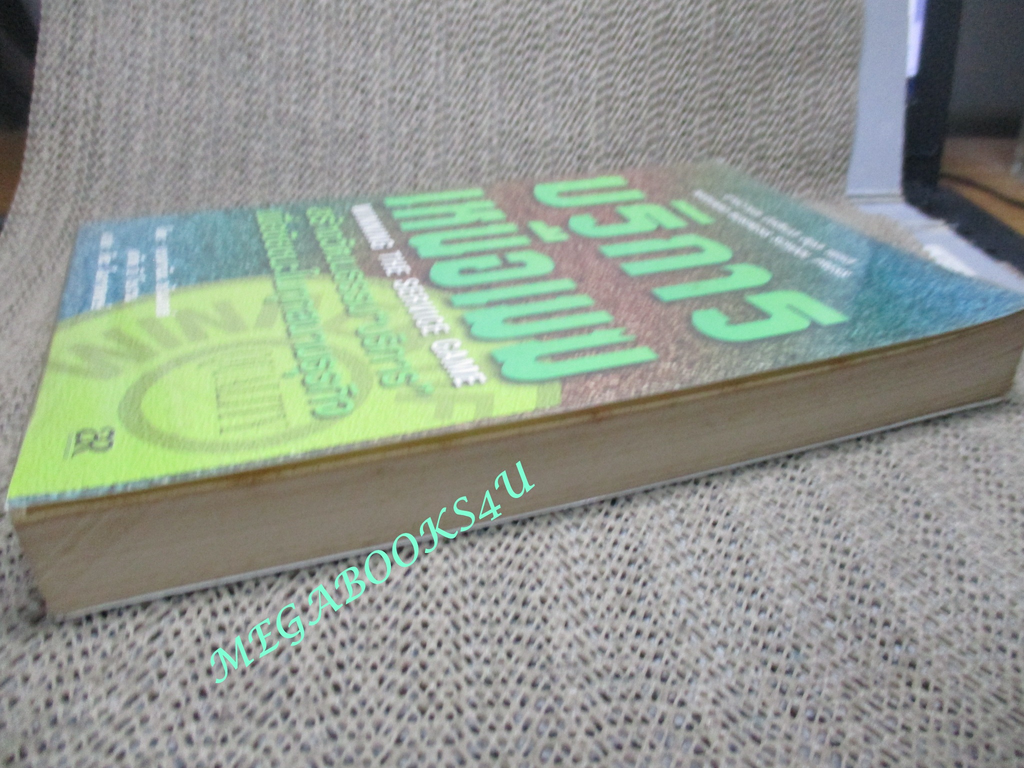 บริการเหนือเมฆ (Winning the Service Game) เบนจามิน ชไนเดอร์ เดวิด อี โบเวน เขียน ศิระ โอภาสพงษ์ แปล (มือสอง) (สภาพ85-95%)