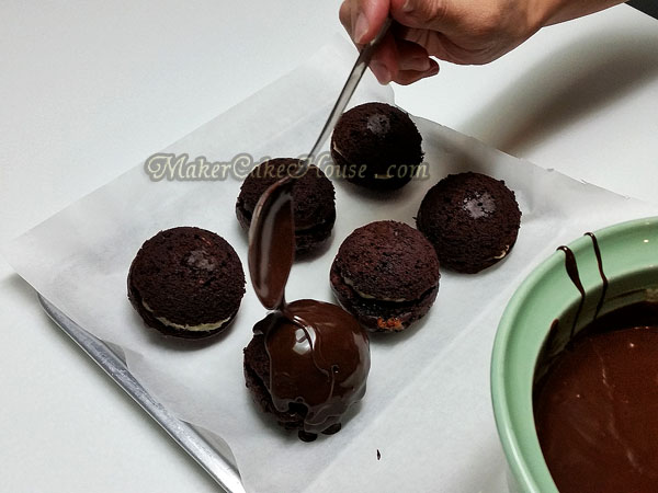 สูตรและวิธีทำ Banana Choc Ball 16