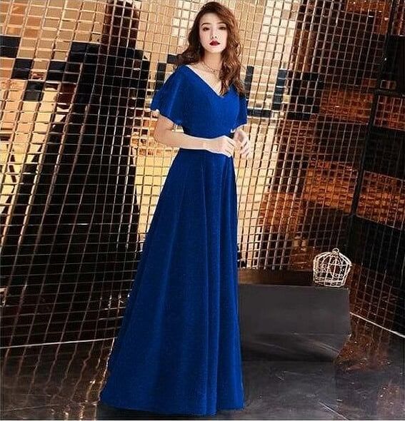 ***พร้อมส่ง***ชุดราตรียาวสีน้ำเงิน ผ้ากลิตเตอร์สะท้อนแสงระยิบระยับสวยมากๆๆค่ะ