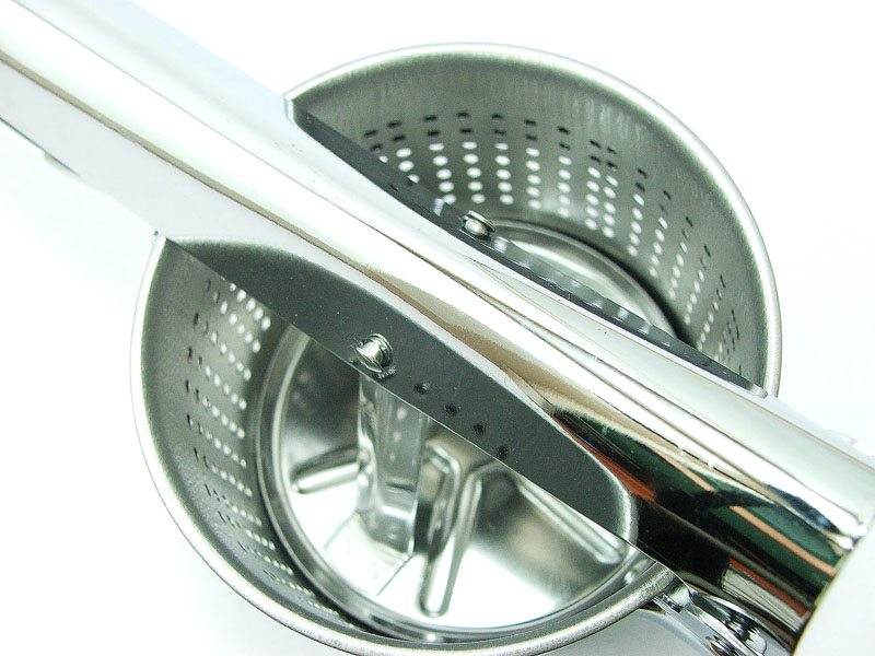 ที่บด คั้นผักผลไม้ทำจากสแตนเลสคุณภาพดีนะคะ