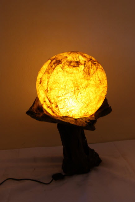 Wooden Table Lamp โคมไฟไม้แบบตั้งโต๊ะ