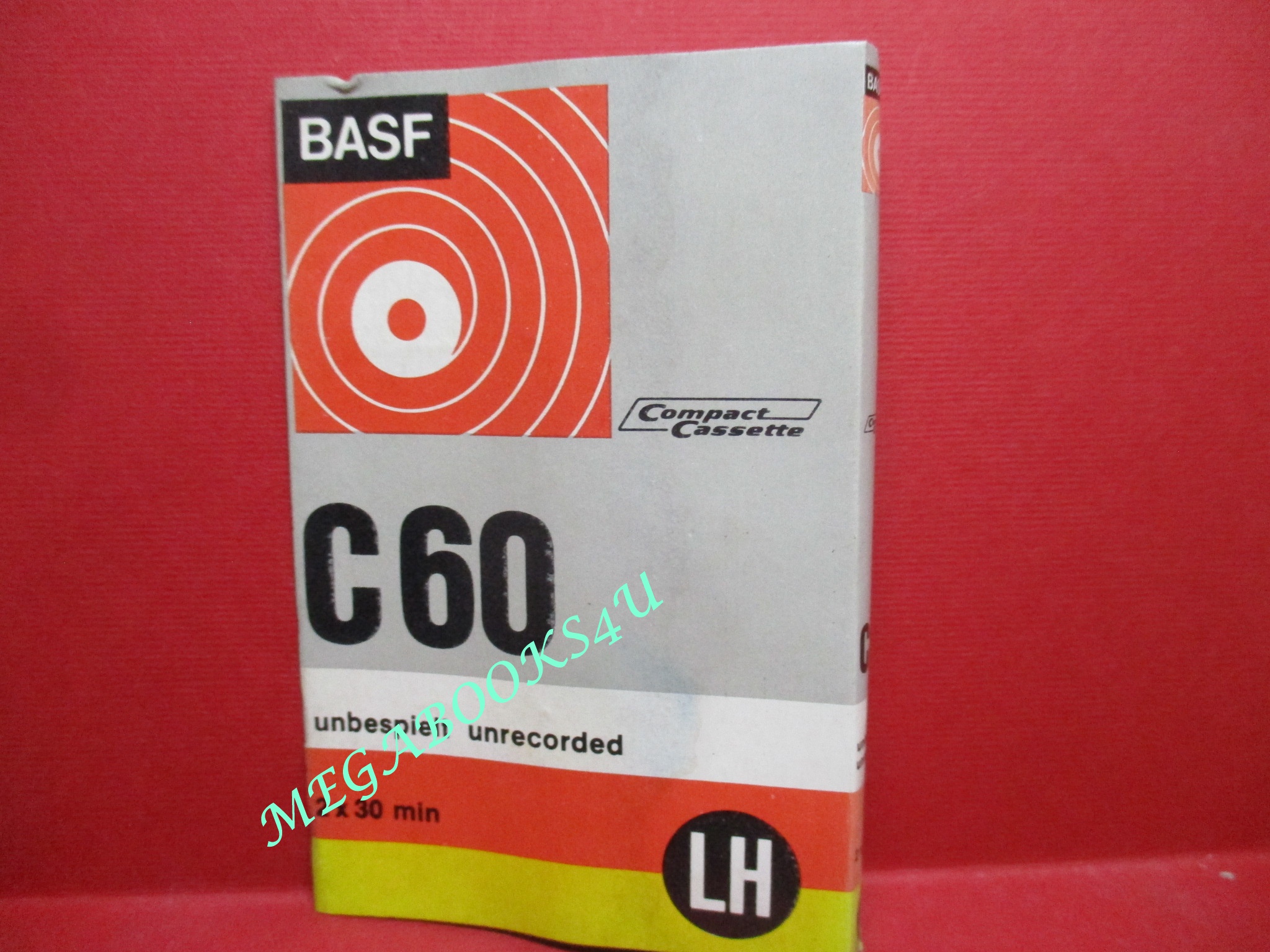BASF C60 เทปเปล่าใช้งานแล้ว (เทปเปล่ายุคเก่า หายาก สำหรับโชว์อดีต) (พิจารณาก่อนสั่งซื้อ ไม่มีตลับเทป มีแต่ปกกับกล่อง)