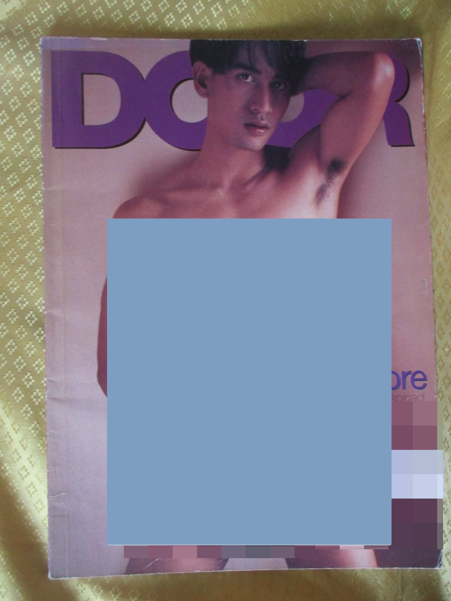 นิตยสาร DOOR VOL.04 สภาพดี นายแบบเดี่ยว ปกมีรอยพับ