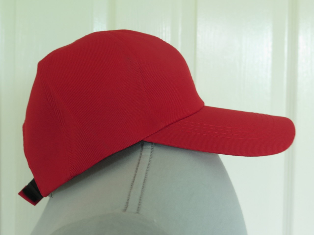 แดง หมวกแก๊บสีแดง ฟรีไซส์ ราคาถูก หมวกกีฬาสี หมวกกันแดด