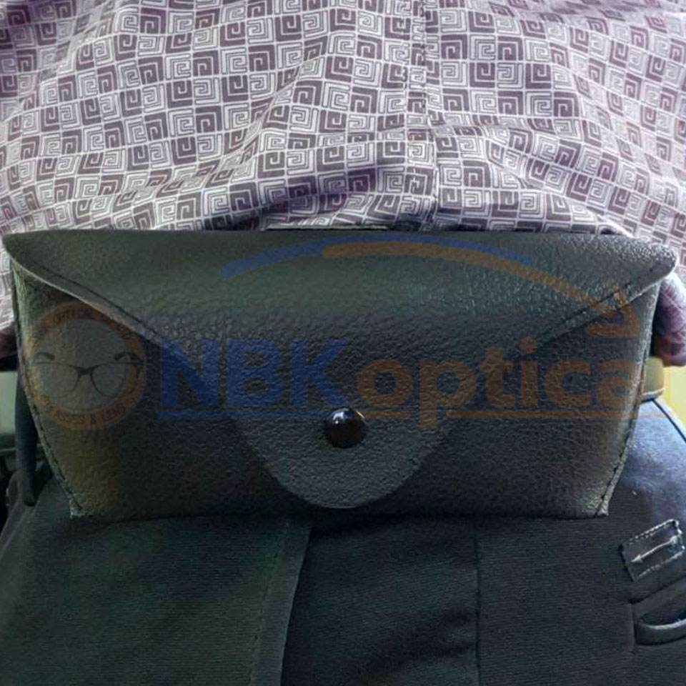 กล่องแว่นตาหนัง PU ใส่เข็มขัดได้ 10ใบ 1แพ็ค