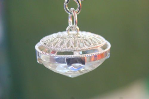 ไดมอนเพนดูลั่ม ( Diamond Pendulum )