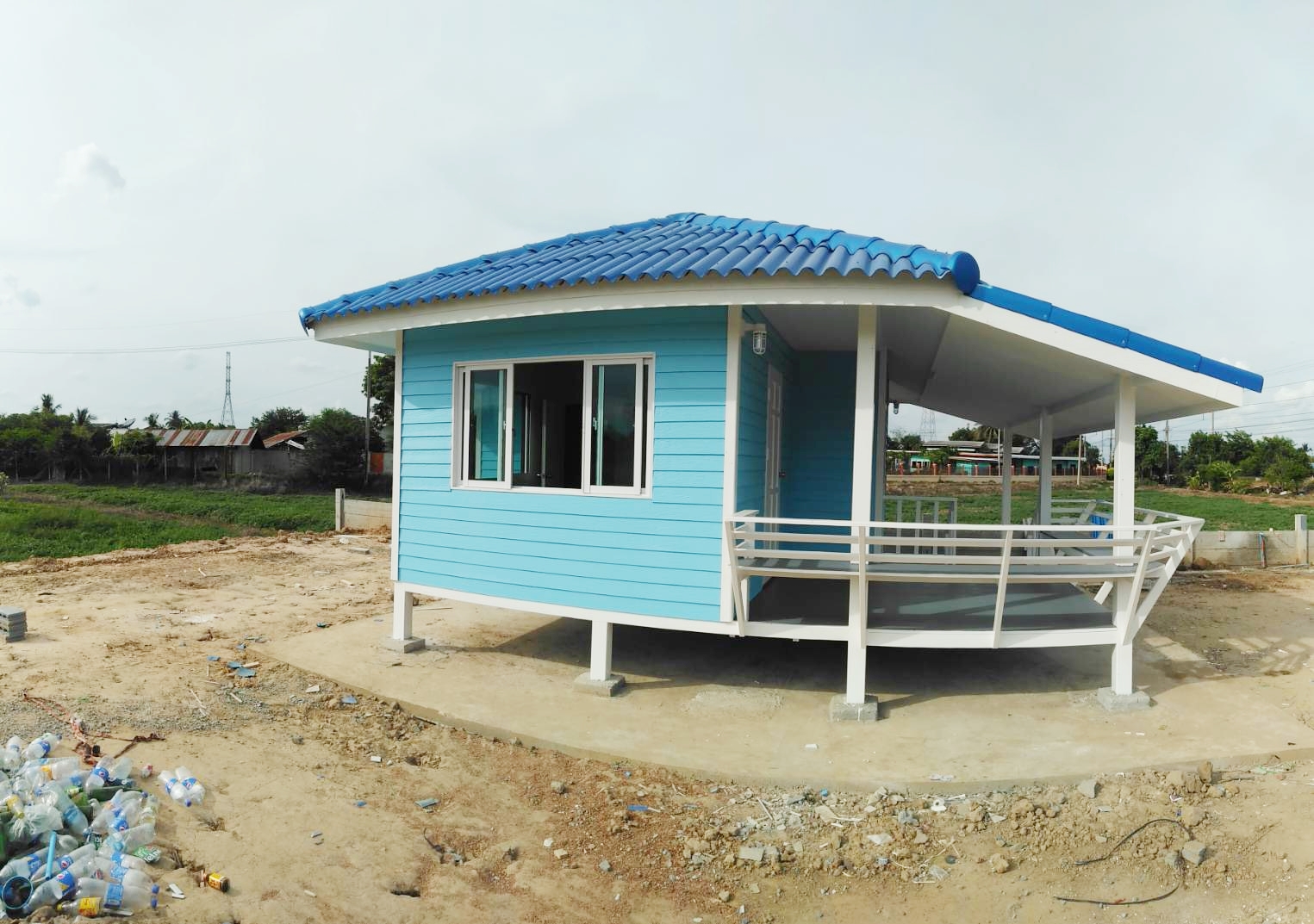 บ้านน็อกดาวน์โครงสร้างเหล็ก ขนาด 4*6 เมตร พร้อมระเบียง ขนาด 2*3 เมตร