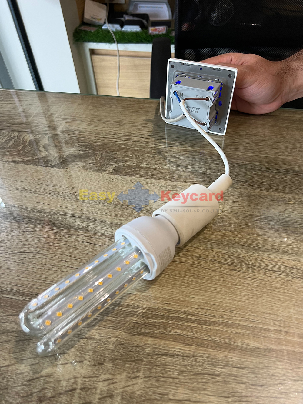 กล่องเสียบการ์ด ประหยัดไฟ ในห้องพัก (Energy Saver) รุ่น All Card รุ่นใช้บัตรได้ทุกชนิด (ฟรี คีย์การ์ด 1 ใบ)