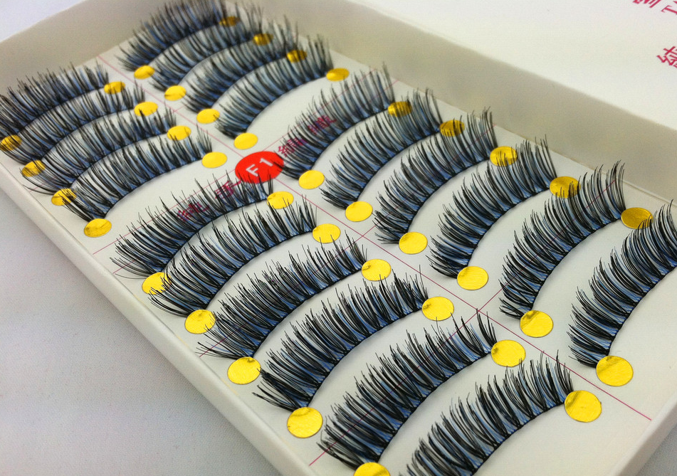 V-F1 ขนตาปลอม(ราคาส่ง) สีน้ำเงิน+ดำ ขั้นต่ำ 15 เเพ็ค คละเเบบได้