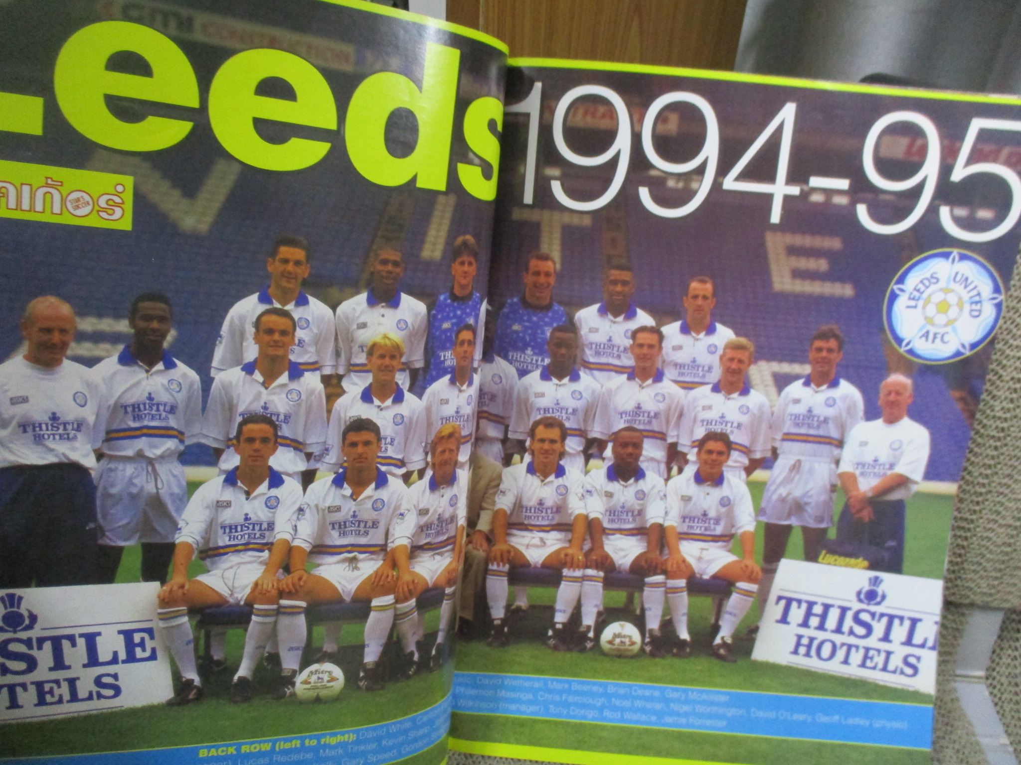 M01 สตาร์ซอคเกอร์ ฉบับที่0881 ปี2537 ปก สเตฟาน ชวาร์ซ หน้ากลาง ทีมลีดส์ / เชลซี / สตีฟ แม็คมานามาน