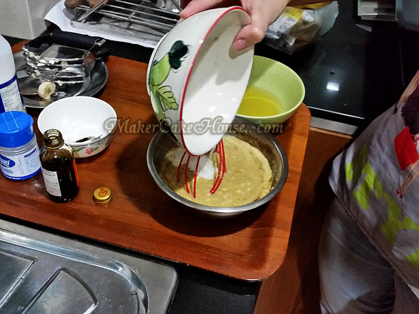 สูตรและวิธีทำ Banana Choc Ball 6