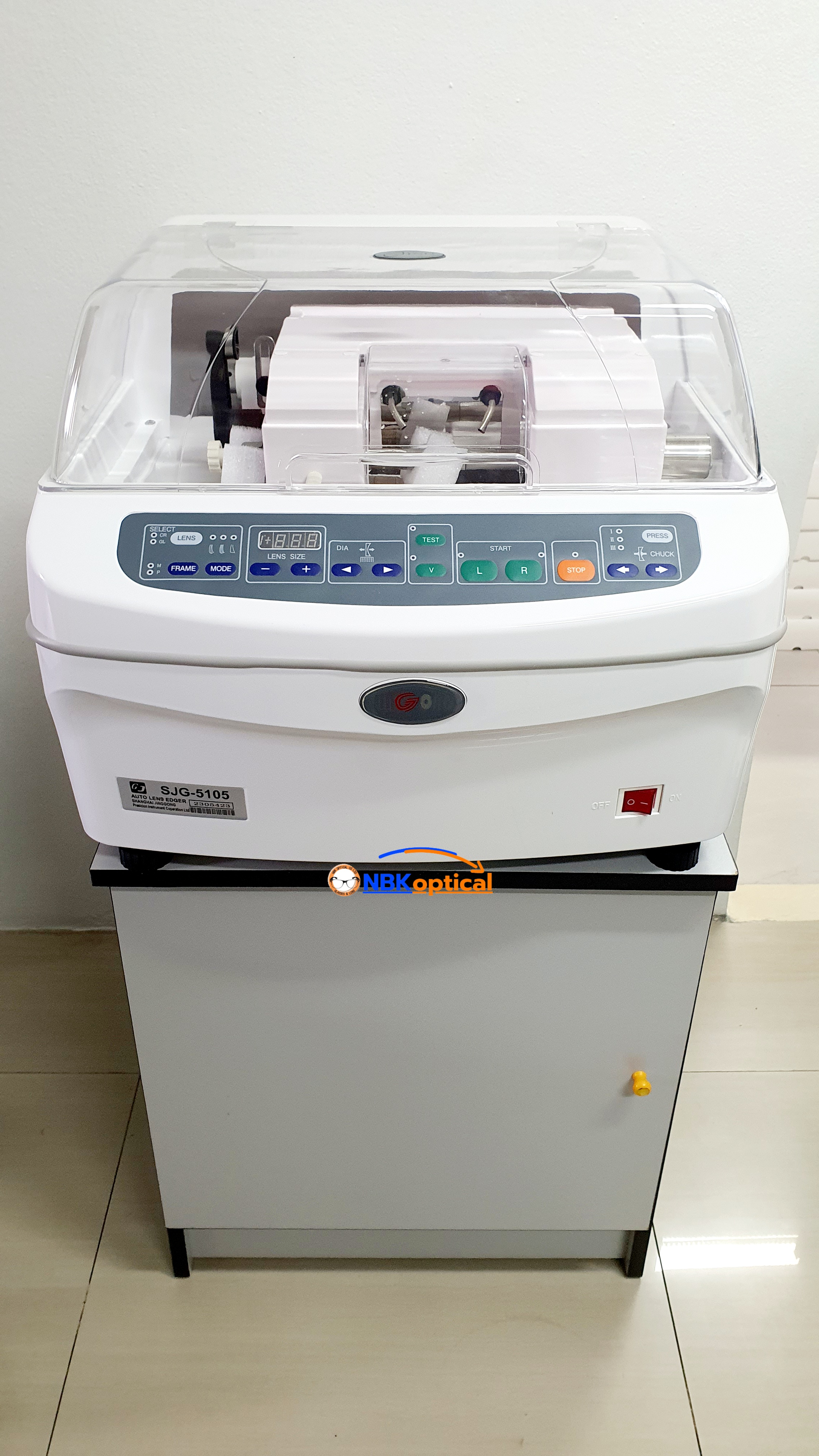 เครื่องฝนเลนส์ออโต้ระบบอัตโนมัติ Automatic Lens edger SJG-5105