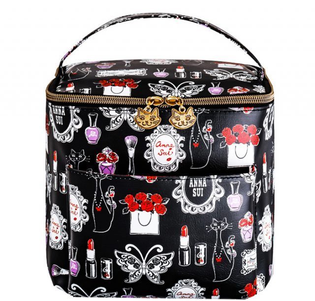 ❌เลิกจำหน่าย❌ BEAUTY ANNA SUI 2020 F/W COLL Tankobon Hardcover กระเป๋าเครื่องสำอาง (เฉพาะกระเป๋าใบใหญ่ไม่มีใบเล็กด้านหน้า)