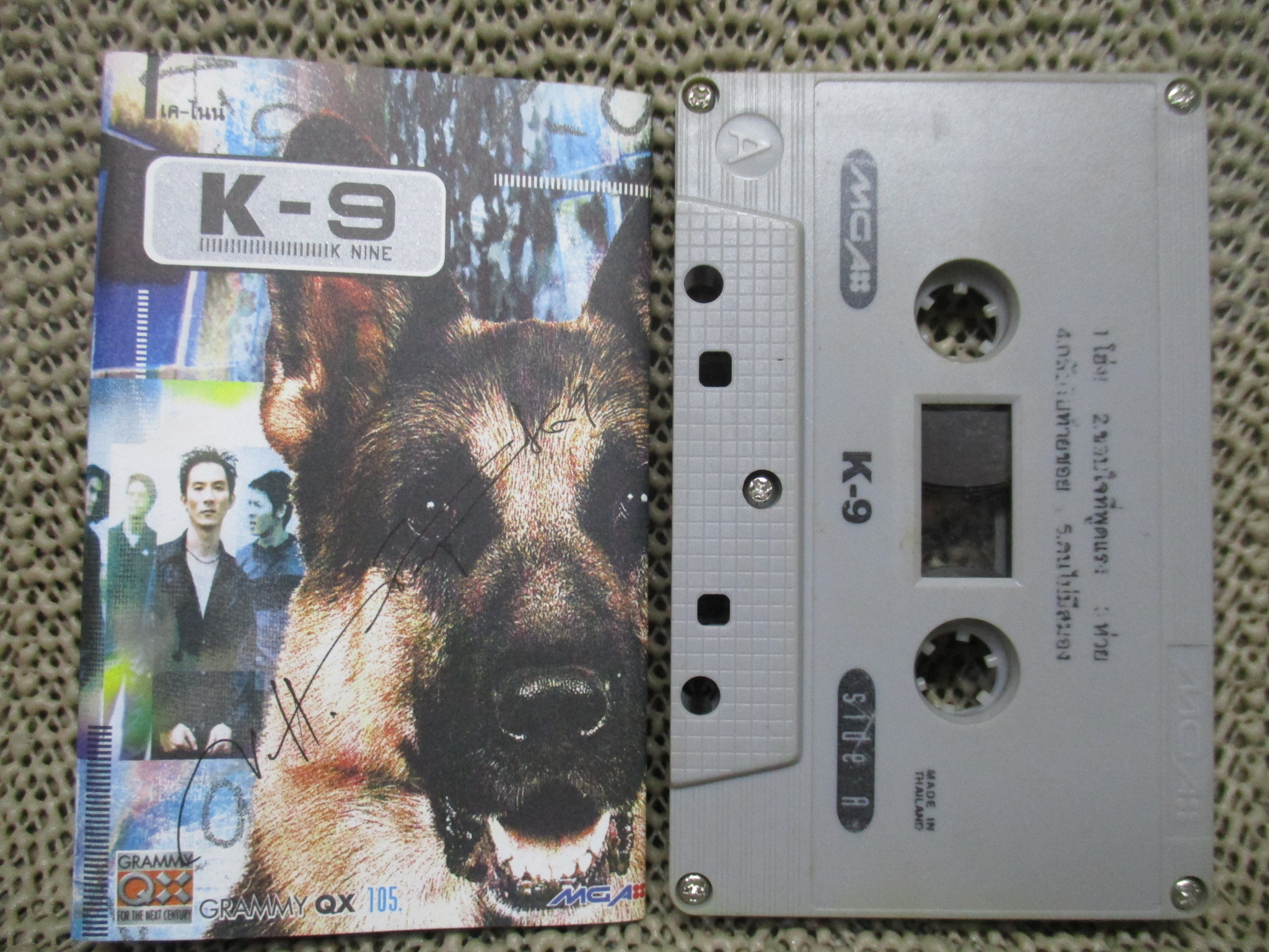 เทปเพลงไทยสากล เค-ไนน์ อัลบั้ม K-9 สภาพดี ปกสวย ตัวหนังสือชัด