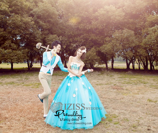 ***พรีออเดอร์***ชุดคู่ถ่ายพรีเวดดิ้ง (prewedding dress) & ชุดแต่งงานแฟนซี (Fancy wedding dress)ชายหญิง "ธีมสีฟ้า-ขาว"