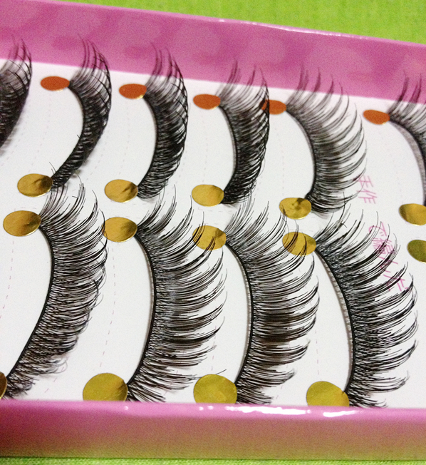 HS-27 ขนตา(ขายปลีก) เเพ็คละ 10 คู่ **ลีอตใหม่สั้นกว่าล๊อตเก่า