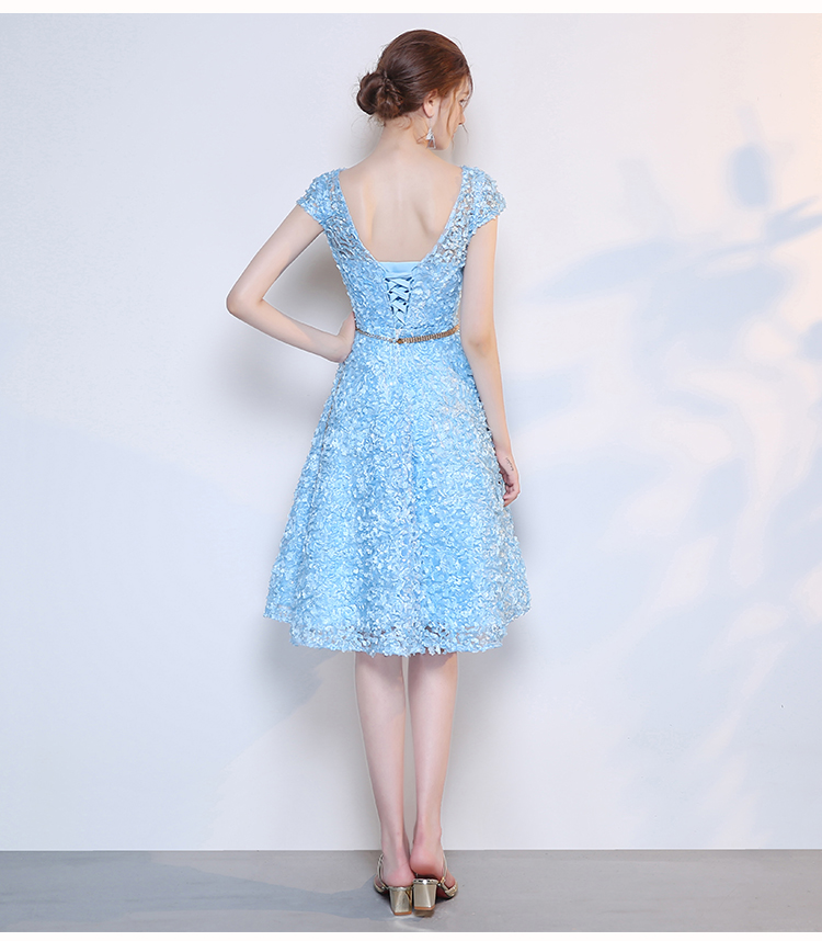 **หมดค่ะ**เดรสออกงานสุดหรู ตัวชุดเป็นผ้าลายดอกไม้สามมิติสีน้ำตาลทอง มีเข็มขัดสีทองสุดหรูให้เหมือนแบบ งานเกรดพรีเมี่ยม สวยมากๆค่ะ