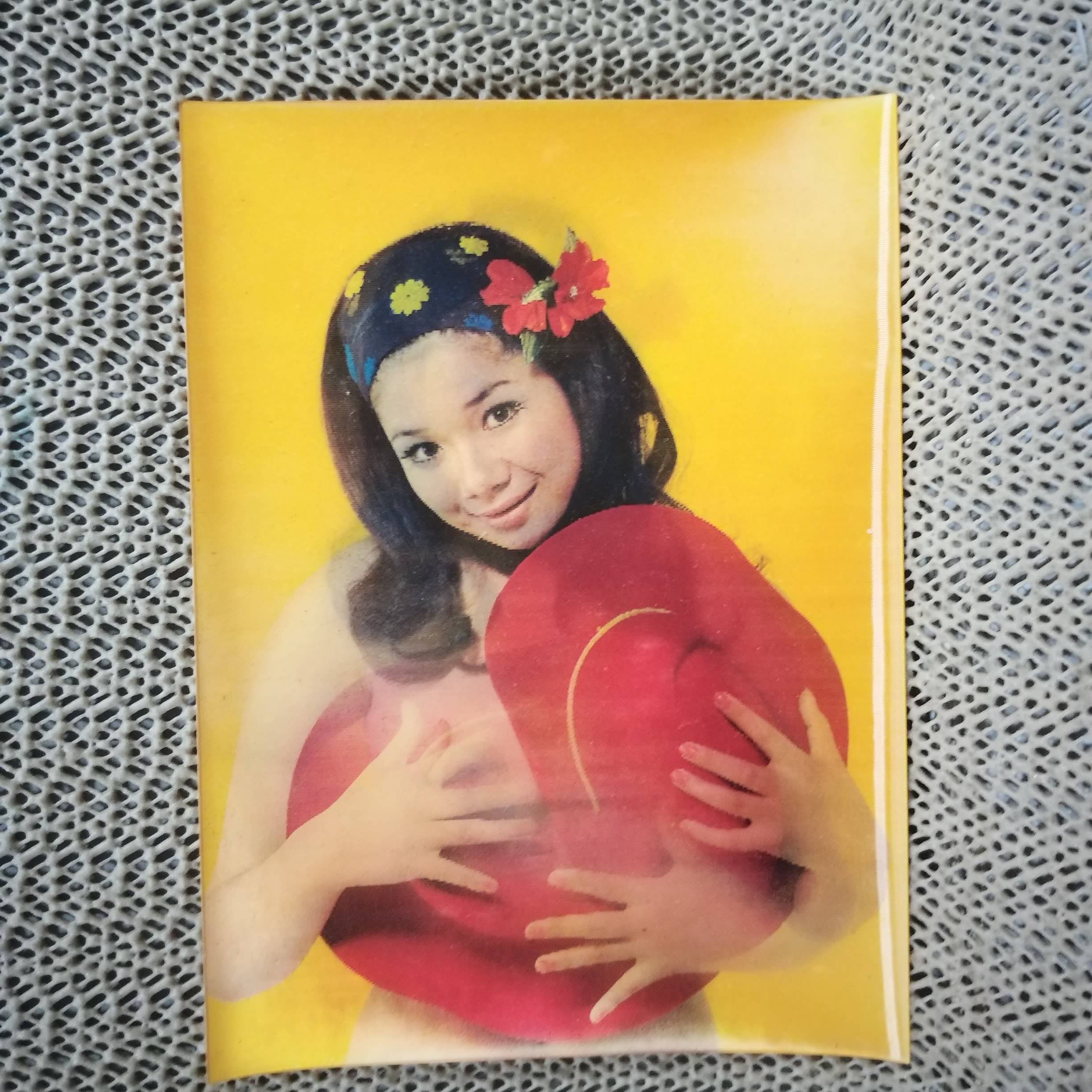 โปสการ์ดเก่า ภาพนู๊ด 3 มิติ จำนวน2ภาพ ขนาด 4 * ุ6 นิ้ว